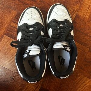 Nike Classic Black and White Low-Tops
